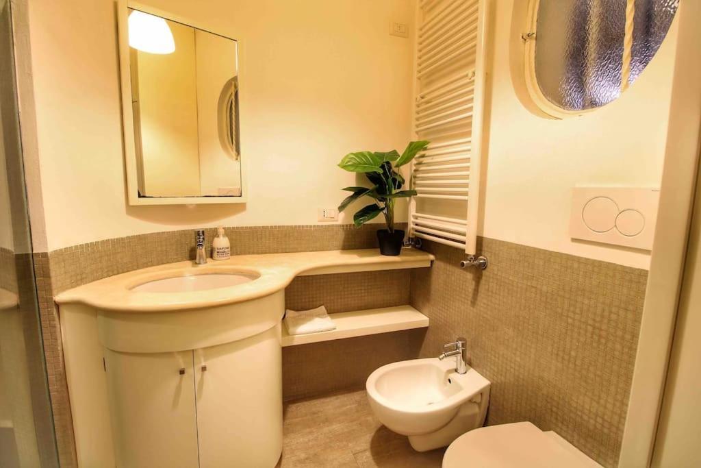 Cozy Studio Flat In Trastevere By Yourhost Рим Экстерьер фото